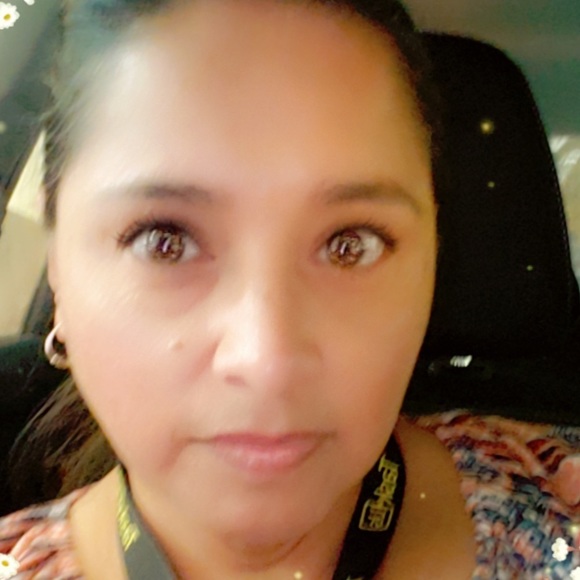 Meet your Posher, Tracie - Picture 1 of 1